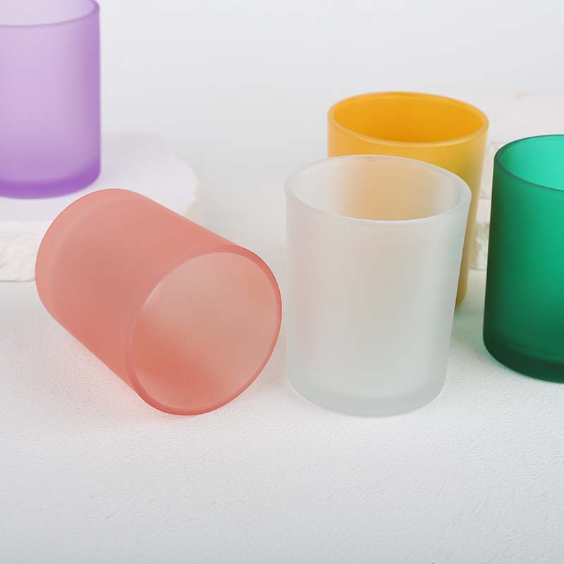 Stock 8.4*7cm Sticky Multi-color Luxury Matte Frosted Candle Jars Container Empty Glass Jar for Candle Making With Lid 