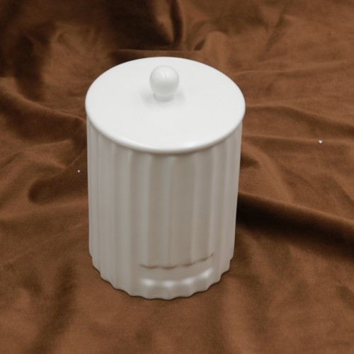 Custom Wholesale Matte Candle Vessels Embossed Empty Candle Container White Ceramic Candle Jar with  Lids