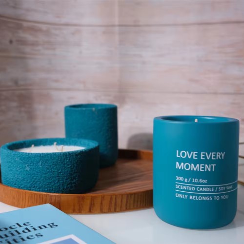 Blue Unique Design Private Label Romantic Ceramic Scented Candle