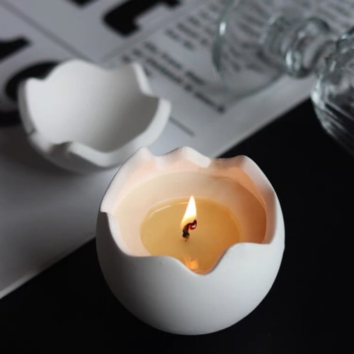 Explosive Egg-shaped Cement Pot Candles With Customized Packaging and Logo